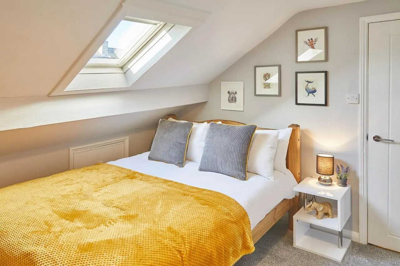 Host & Stay - Tanqueray House Whitby 0*,  Reino Unido